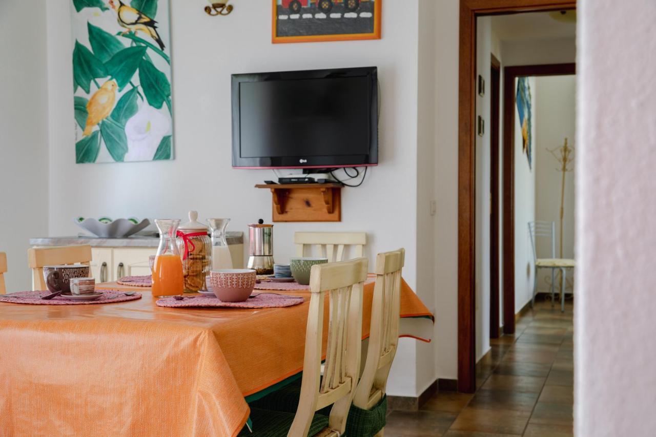 Villa Le Residenze Di Baia Sant'Anna à Tanaunella Extérieur photo