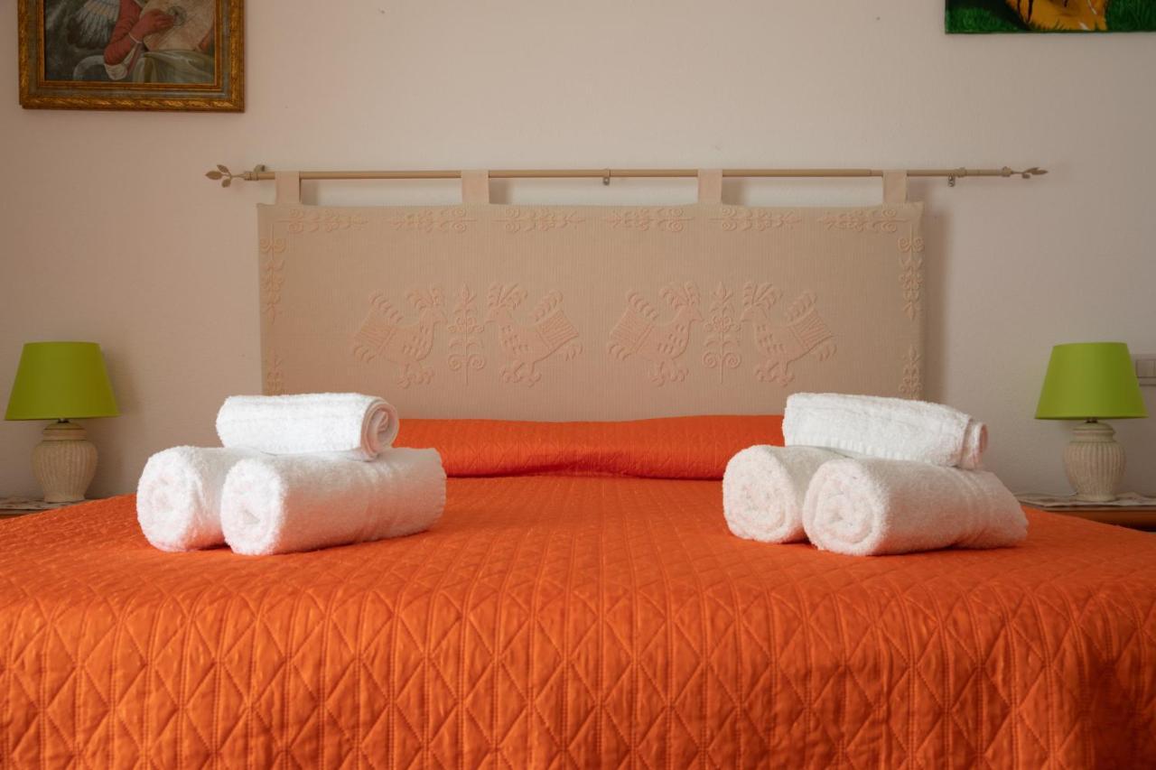 Villa Le Residenze Di Baia Sant'Anna à Tanaunella Extérieur photo